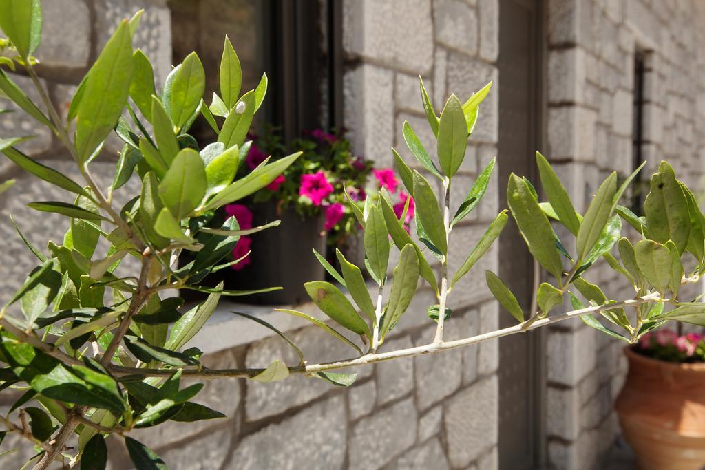 Petra Thea Apartment Kalamata Ngoại thất bức ảnh
