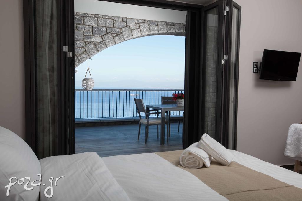Petra Thea Apartment Kalamata Ngoại thất bức ảnh