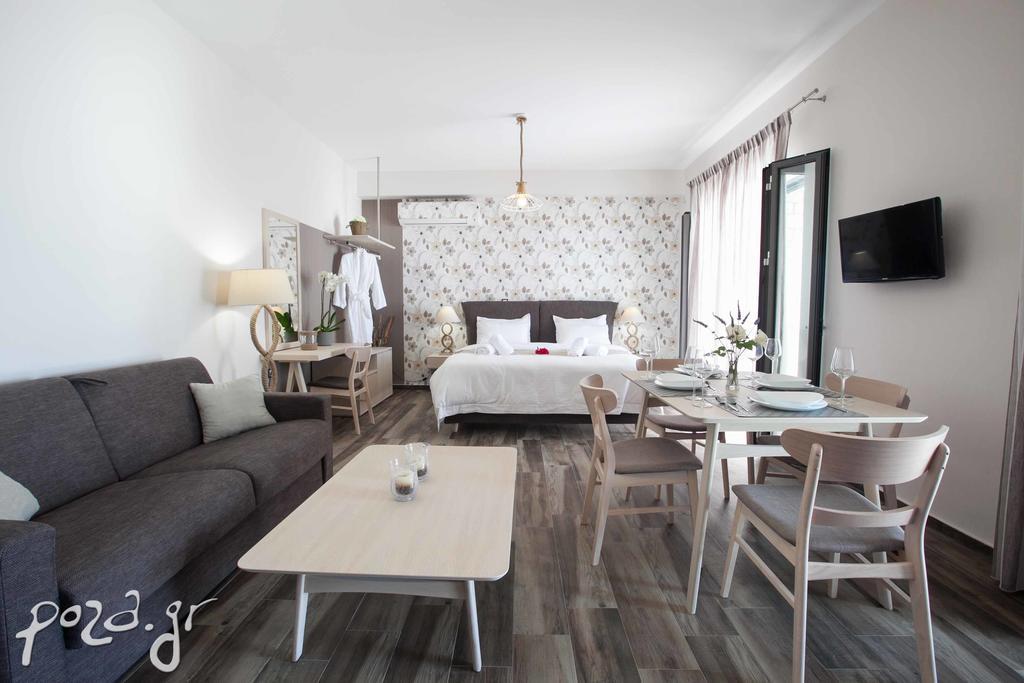 Petra Thea Apartment Kalamata Ngoại thất bức ảnh