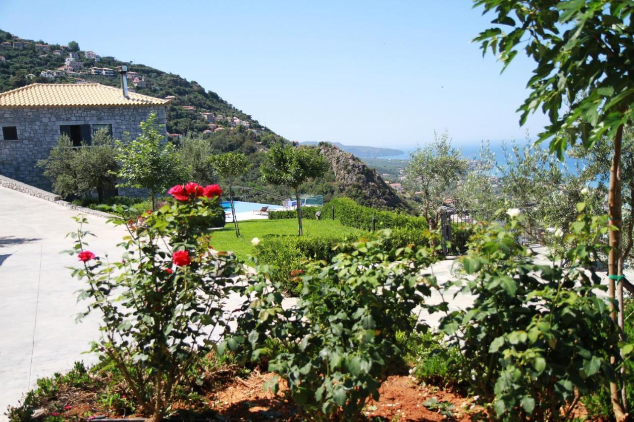 Petra Thea Apartment Kalamata Ngoại thất bức ảnh
