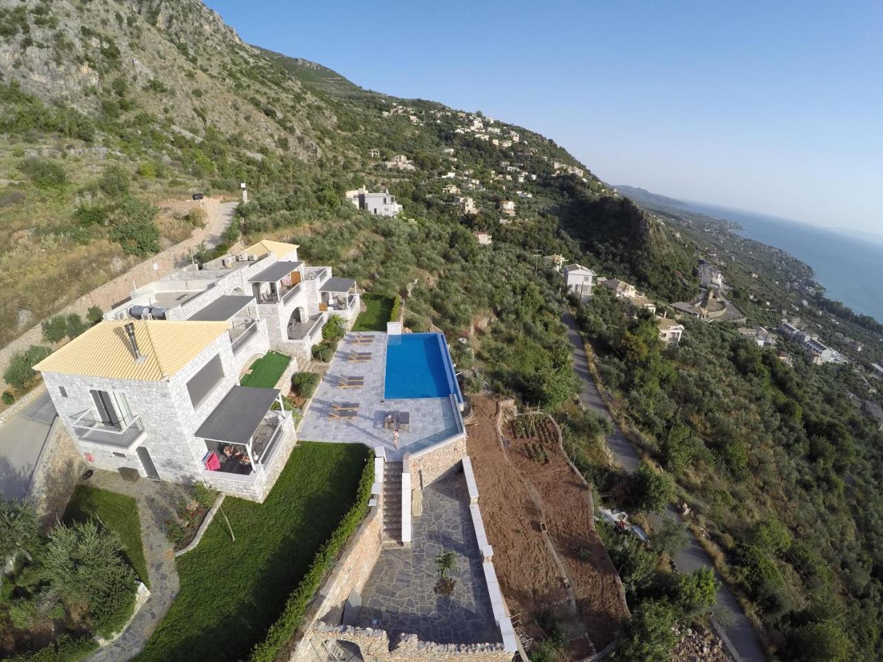 Petra Thea Apartment Kalamata Ngoại thất bức ảnh